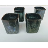 Zestaw kubeczków ceramicznych. 4 sztuki.